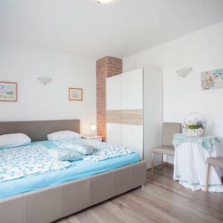 Apartment Studio Sole Rovinj Buitenkant foto